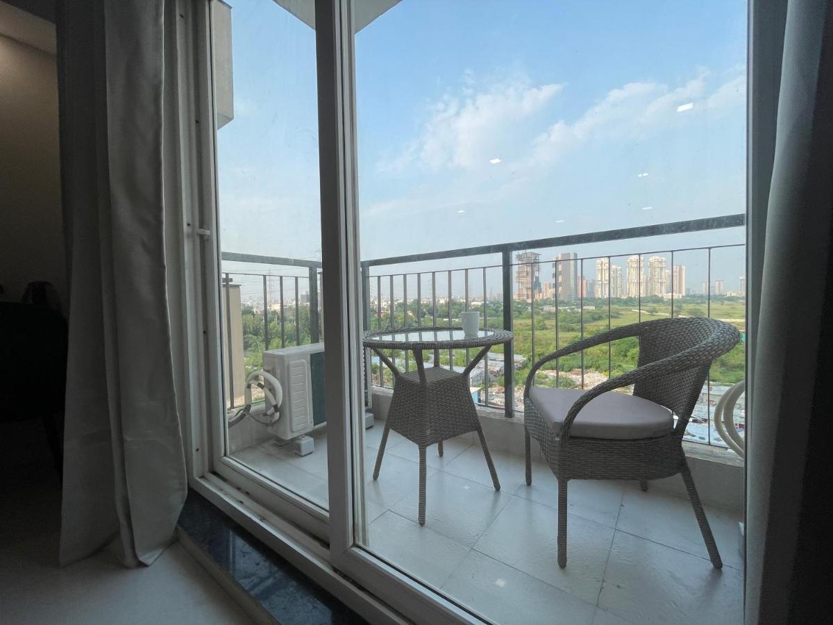 Saltstayz Premier Executive Serviced Apartment - Golf Course Extension Road Gurgaon Exterior photo