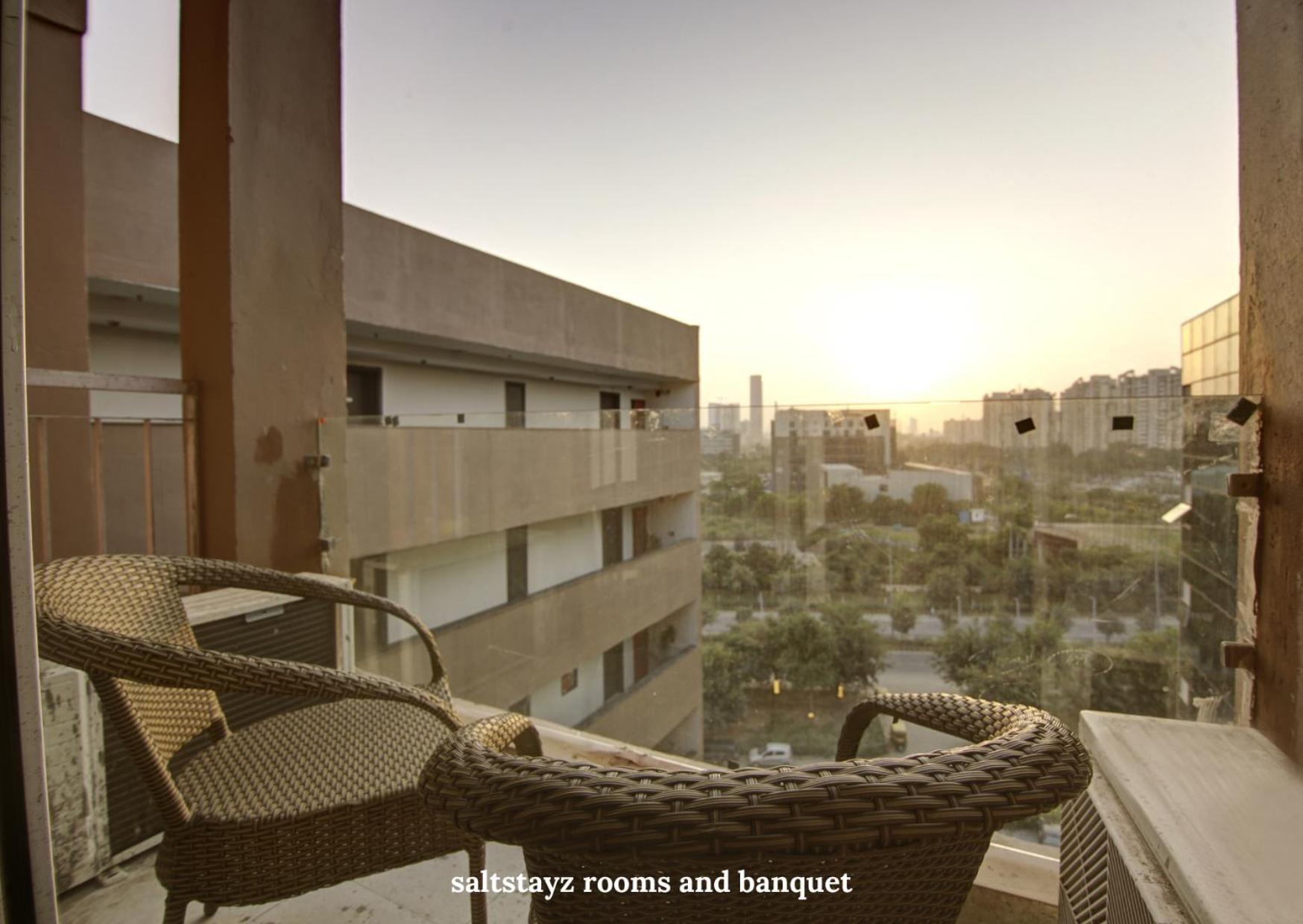 Saltstayz Premier Executive Serviced Apartment - Golf Course Extension Road Gurgaon Exterior photo