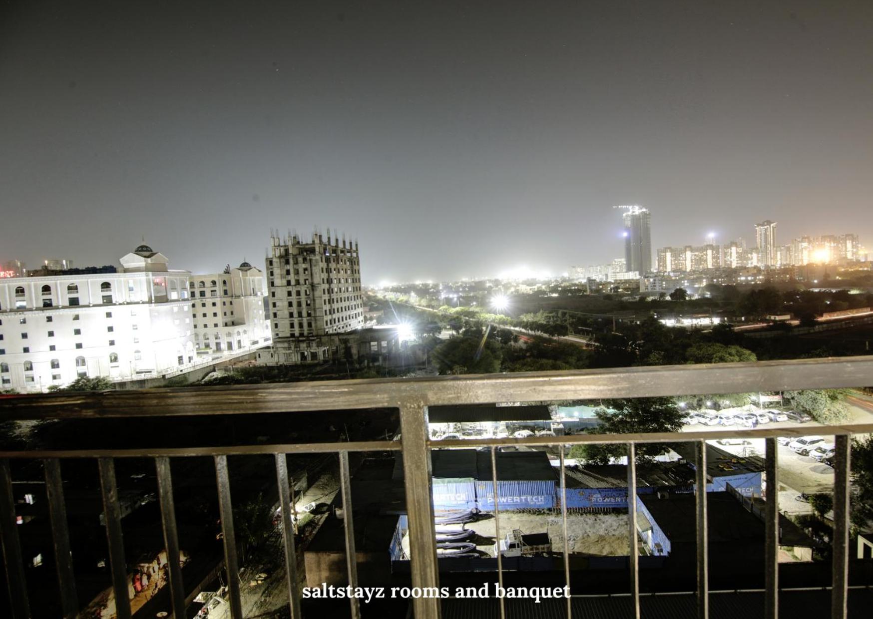 Saltstayz Premier Executive Serviced Apartment - Golf Course Extension Road Gurgaon Exterior photo