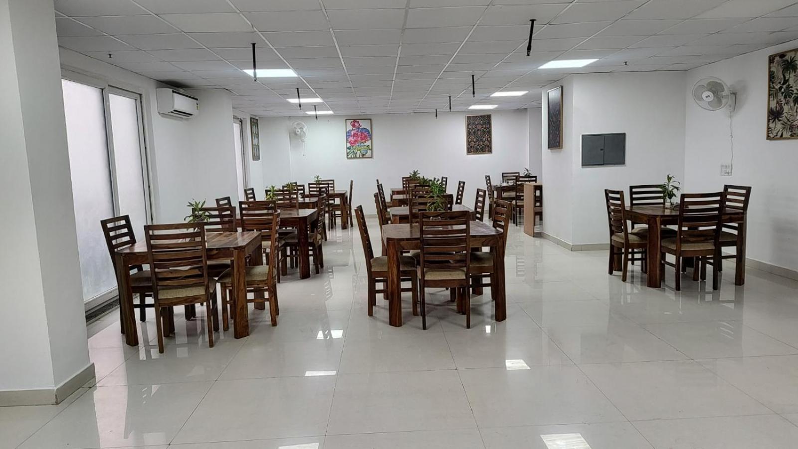 Saltstayz Premier Executive Serviced Apartment - Golf Course Extension Road Gurgaon Exterior photo